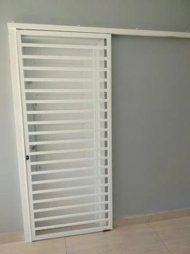 Portas e grades de ferro